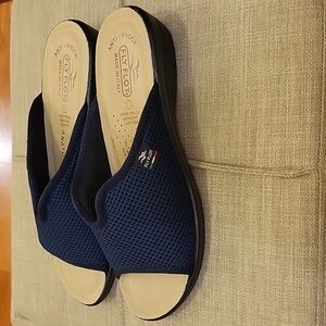 FLY FLOT Navy Blue Mule Slip On Sandals Vera Pelle Leather Insole Women’s 7.5